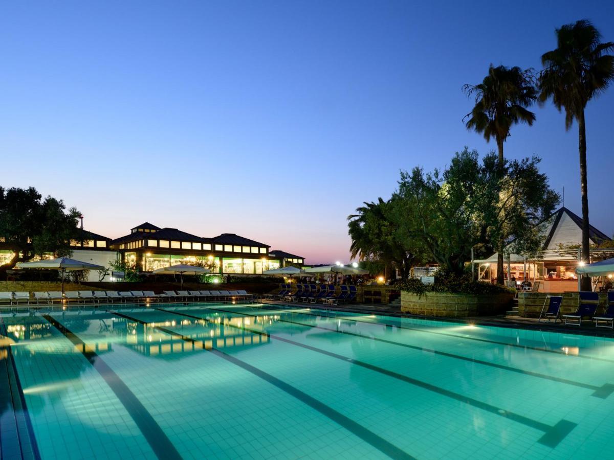 Th Capo Rizzuto Hotel Isola Di Capo Rizzuto Bagian luar foto
