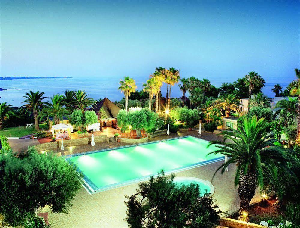 Th Capo Rizzuto Hotel Isola Di Capo Rizzuto Bagian luar foto